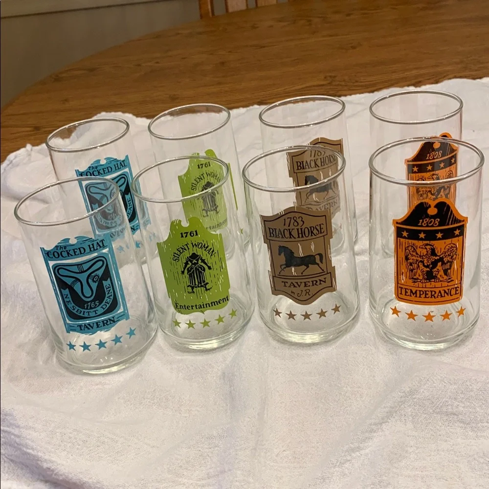 Anchorage Hocking Vintage Tavern sign Glasses Full set of 8 Excellent Condition